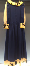 Load image into Gallery viewer, Ladies Medieval Queen costume
