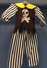 Load image into Gallery viewer, Boys Pirate 2 Piece Costume
