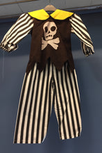 Load image into Gallery viewer, Boys Pirate 2 Piece Costume
