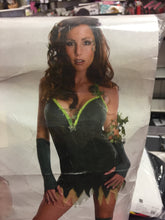 Load image into Gallery viewer, Poison Ivy
